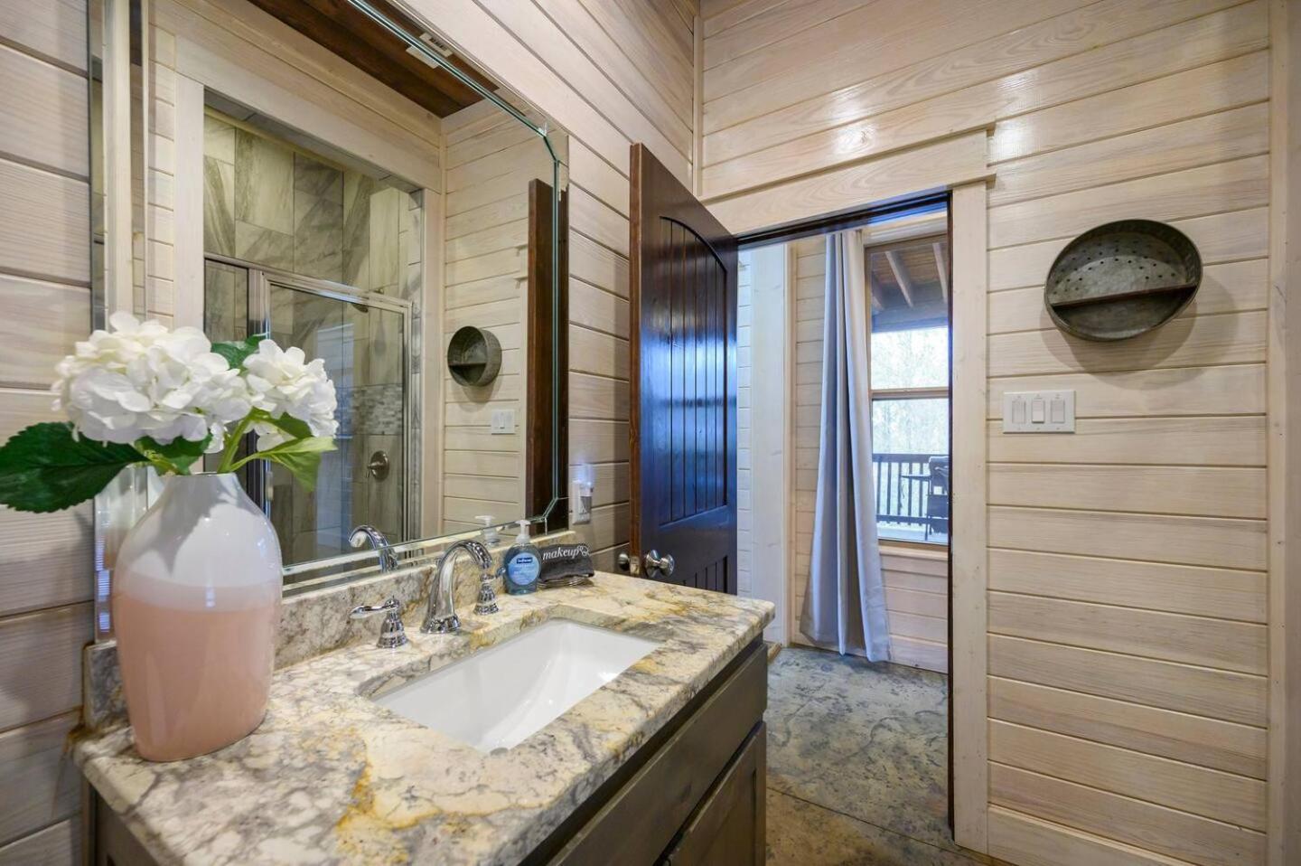 Merlot Mountain By The Cohost Company Broken Bow Exterior foto